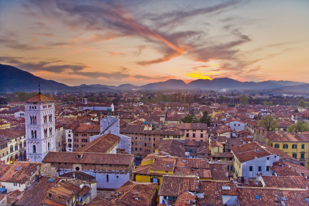 Lees meer over: Waar leer je echt Italiaans? In Italië! Basta! Jeanique vertelt over haar taalcursus in Lucca.